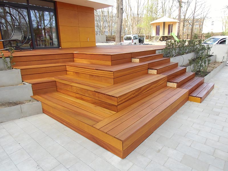 exotic hardwood on the stairs, seating areas in front of the terrace